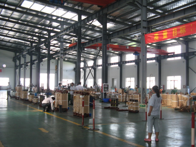 广东变压器生产车间